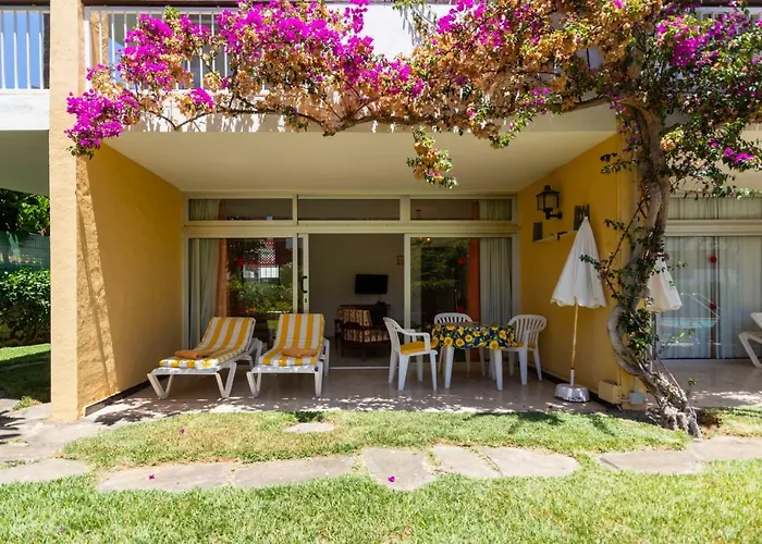 Apartamentos Melusina En Playa Del Ingles Al Lado De La Playa Y Las Dunas De Maspalomas
